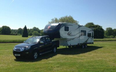 Why Choose A Fifth Wheel Caravan Over A Traditional Motorhome?